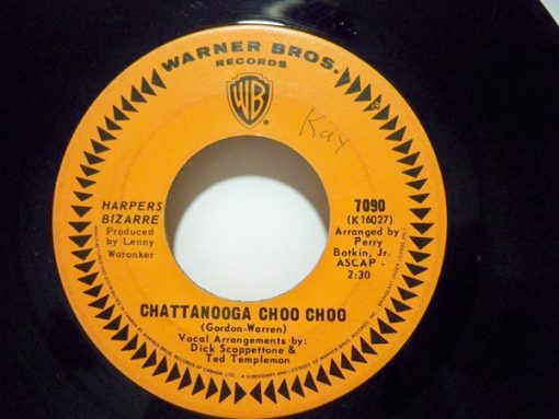 Harpers Bizarre - Chattanooga Choo Choo / Hey, You In The Crowd (7", Single) (Near Mint (NM or M-))