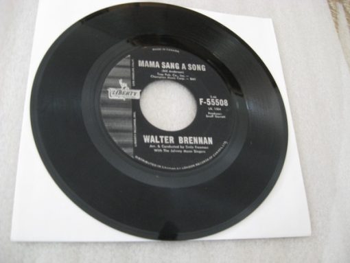 Walter Brennan - Mama Sang A Song (7", Single) (Very Good (VG))