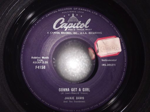 Jackie Davis - Gonna Get A Girl / Frenesi (7") (Very Good Plus (VG+))