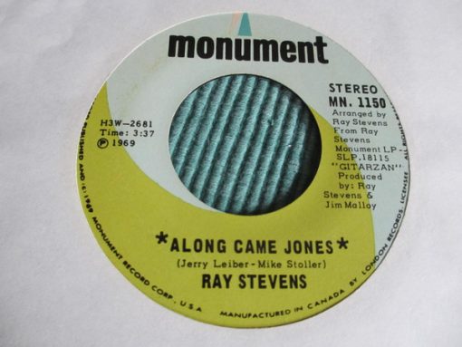 Ray Stevens - Along Came Jones / Yakety Yak (7", Single) (Near Mint (NM or M-))