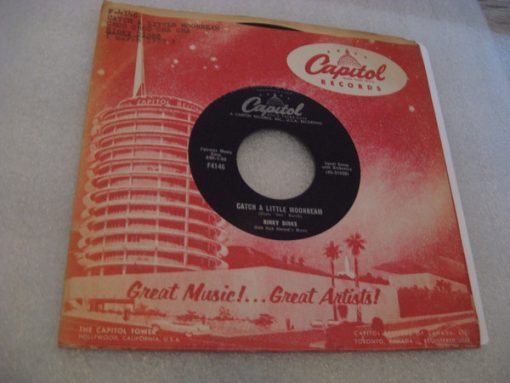 Rinky Dinks - Catch A Little Moonbeam / Choo Choo Cha Cha (7") (Very Good Plus (VG+))