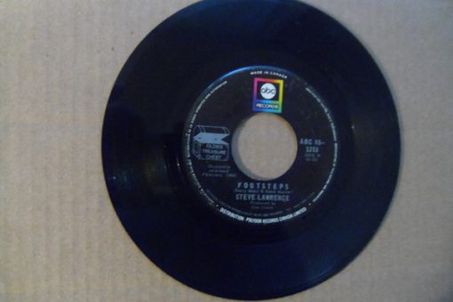 Steve Lawrence (2) - Footsteps (7", Single) (Near Mint (NM or M-))